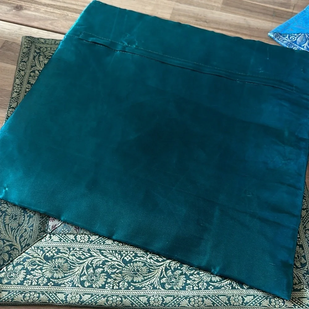 DECORATIVE PILLOW covers 8 pcs